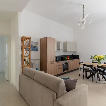 Iflat Elegant In Prati Apartment *