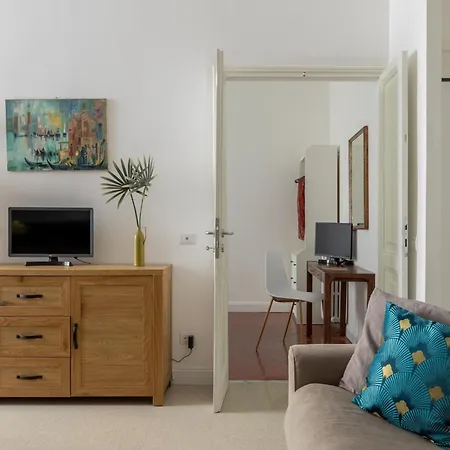 Iflat Elegant In Prati